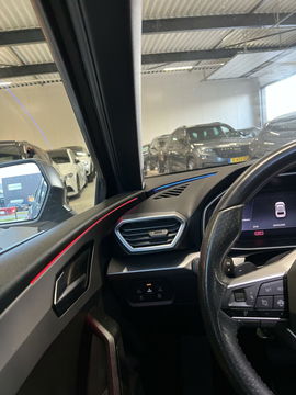 SEAT Leon 1.5 eTSI FR 150PK Pano Virtual Sfeer Trekhaak VOL!