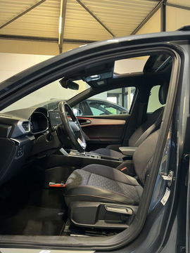 SEAT Leon 1.5 eTSI FR 150PK Pano Virtual Sfeer Trekhaak VOL!