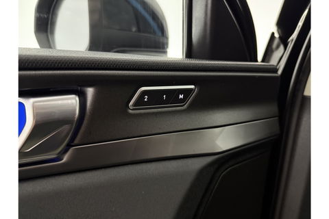 Lynk Co 01 1.5 | BLACK PACK | Hybride 262PK Pano Sfeerverl. Clima 360Camera Carplay LED Memory Virtual Adaptive-Cruise Navi 20"LMV