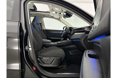 Lynk Co 01 1.5 | BLACK PACK | Hybride 262PK Pano Sfeerverl. Clima 360Camera Carplay LED Memory Virtual Adaptive-Cruise Navi 20"LMV