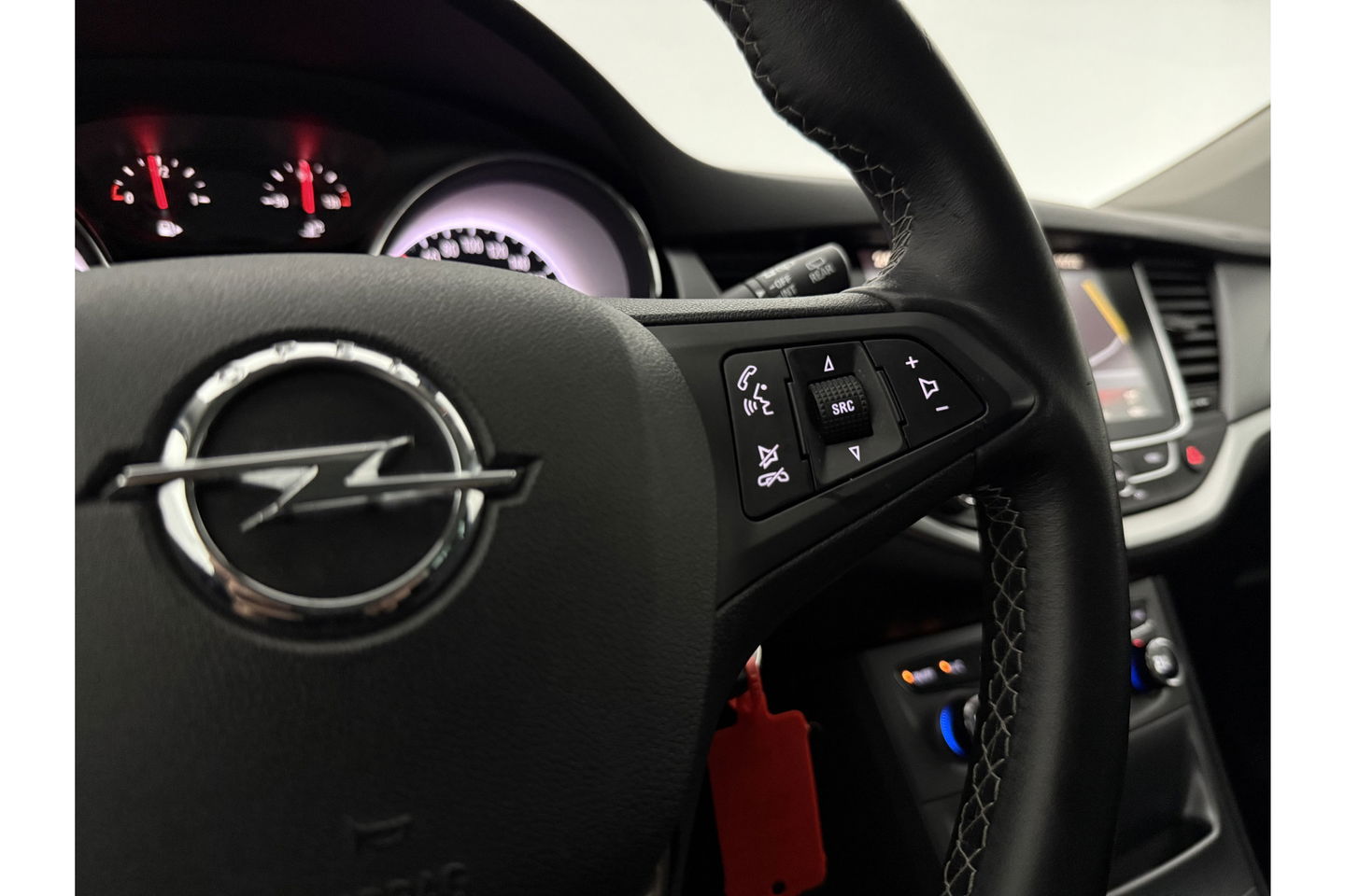 Opel Astra 1.0 Online Edition Clima Carplay Cruise LED Trekhaak Navi PDC 16''LMV