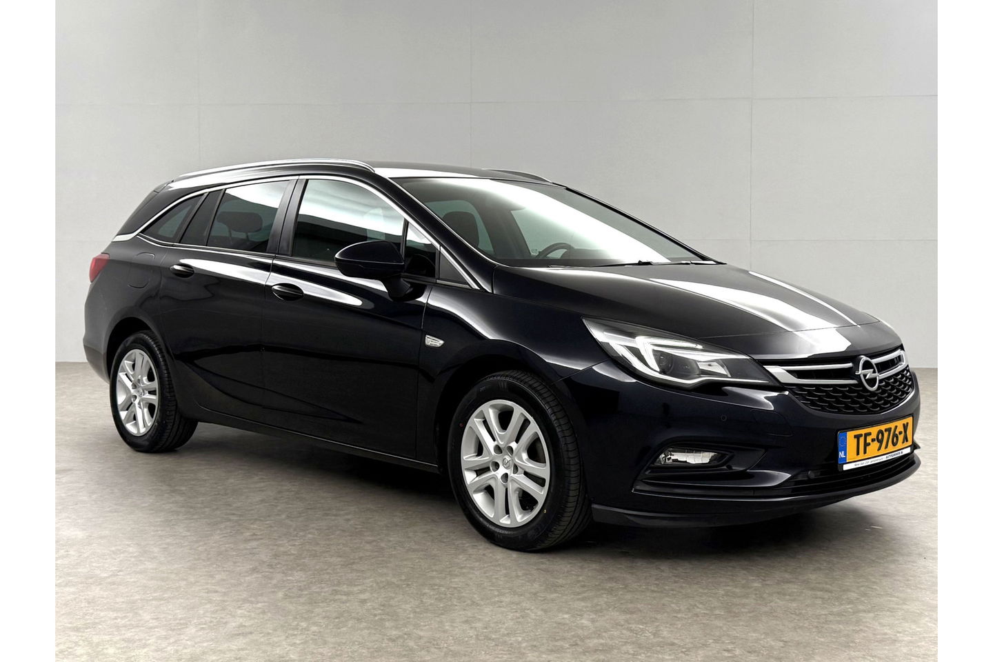 Opel Astra 1.0 Online Edition Clima Carplay Cruise LED Trekhaak Navi PDC 16''LMV