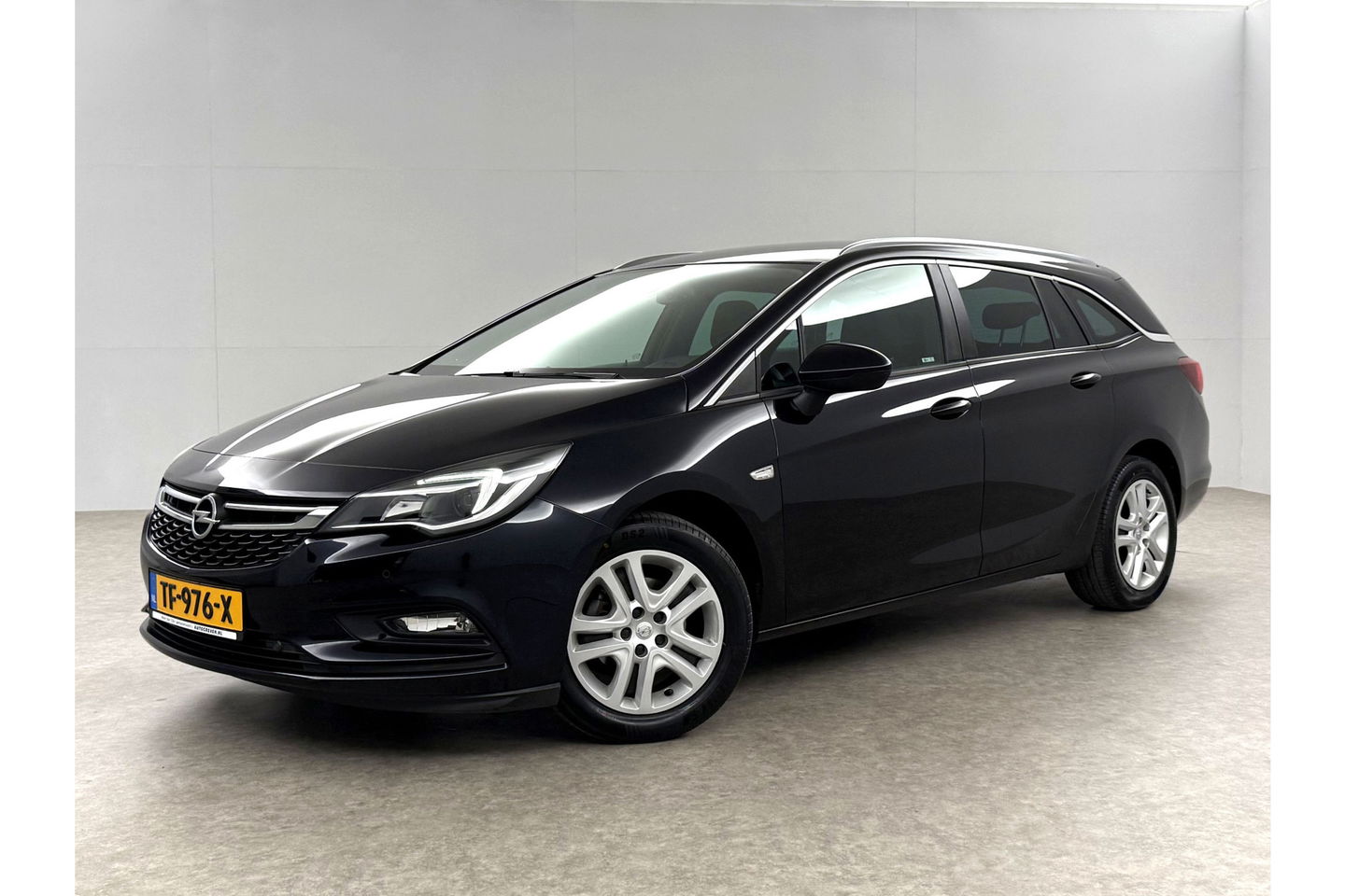 Opel Astra 1.0 Online Edition Clima Carplay Cruise LED Trekhaak Navi PDC 16''LMV