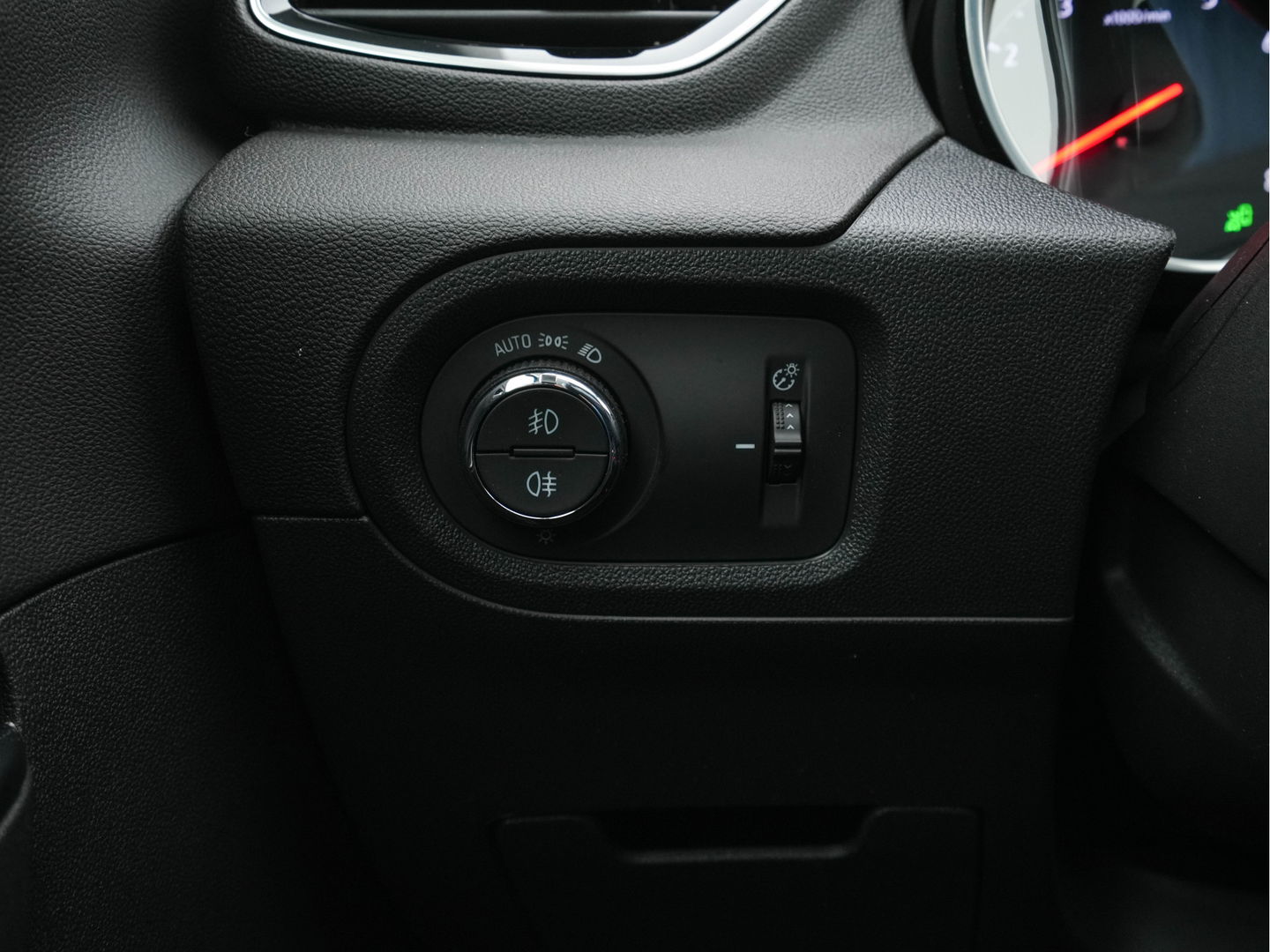 Opel Grandland X 1.2 Turbo Business Executive+-Pack LEATHER-MICROFIBRE | FULL-LED | NAVI-FULLMAP | CAMERA | KEYLESS | DAB+ | ERGONOMIC-SPORT-SEATS | ECC | PDC | CRUISE | 17''ALU*