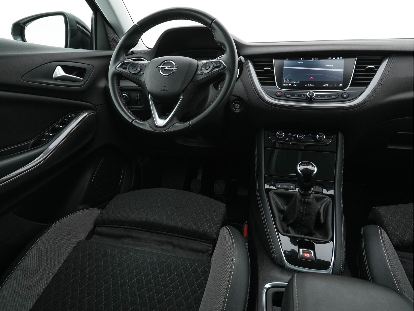 Opel Grandland X 1.2 Turbo Business Executive+-Pack LEATHER-MICROFIBRE | FULL-LED | NAVI-FULLMAP | CAMERA | KEYLESS | DAB+ | ERGONOMIC-SPORT-SEATS | ECC | PDC | CRUISE | 17''ALU*