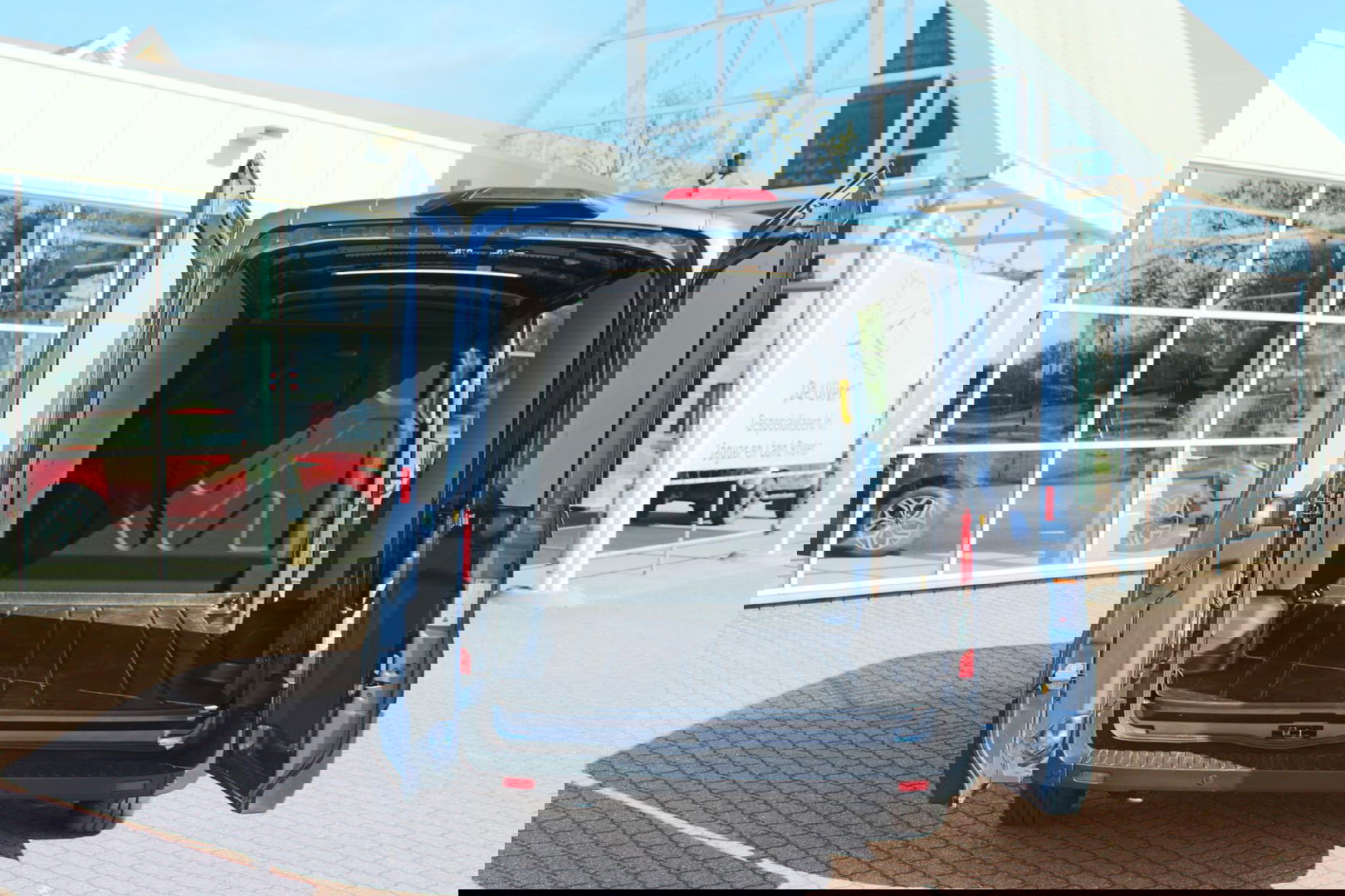 Ford E-Transit 350 L2H2 Trend 68 kWh