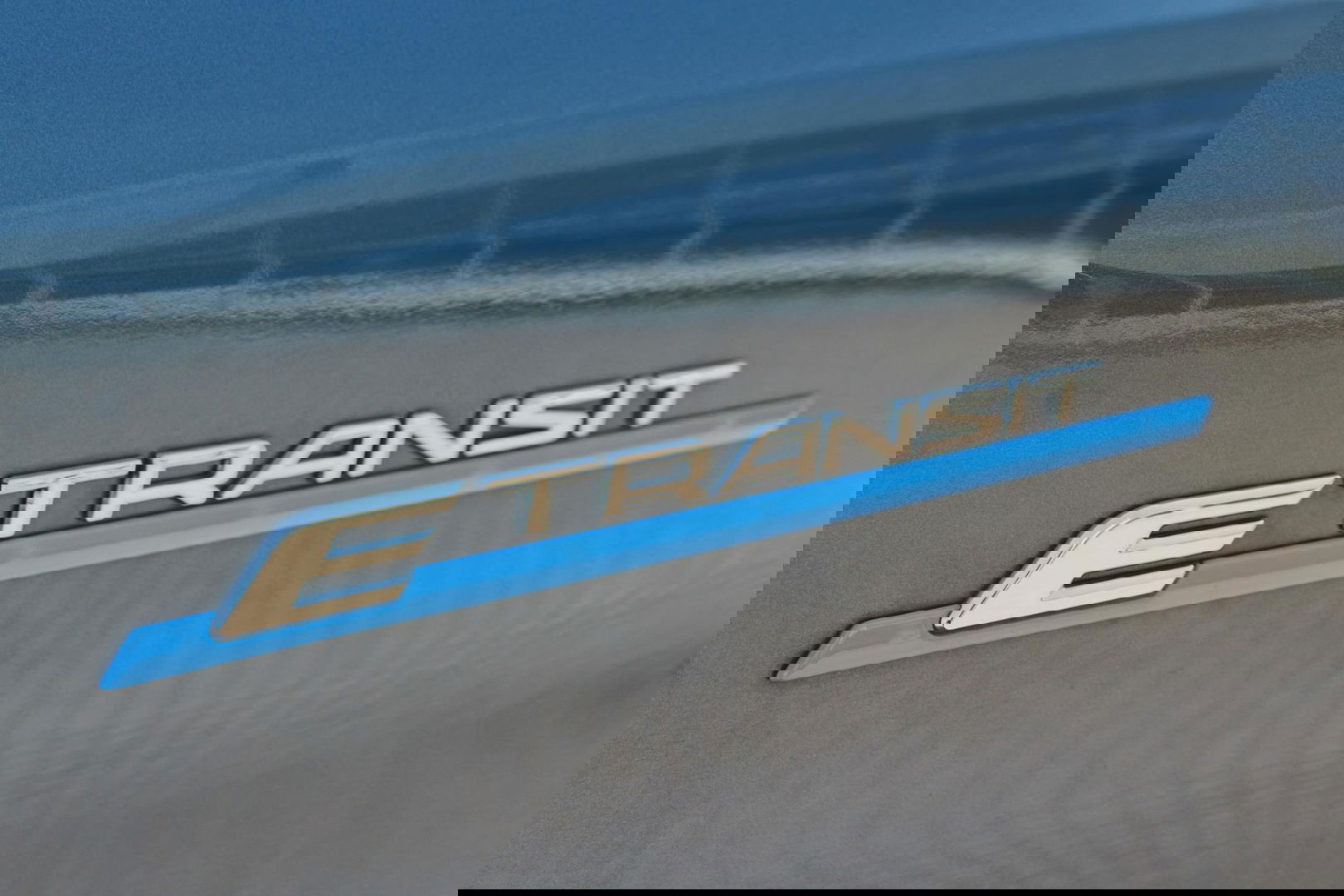 Ford E-Transit 350 L2H2 Trend 68 kWh
