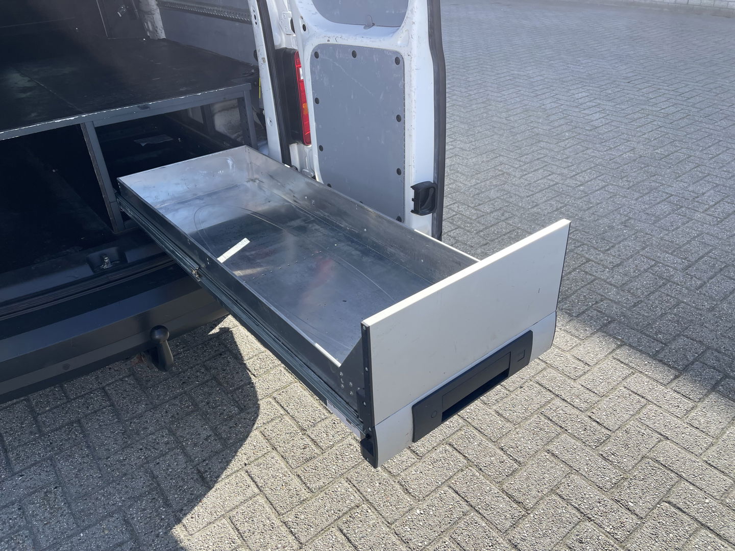 Volkswagen Caddy 2.0 TDI 102pk L2H1 BMT Maxi Comfortline / vaste prijs rijklaar € 14.950 ex btw / lease vanaf € / airco / cruise / imperial / Bott ingerichte laadruimte / trekhaak !