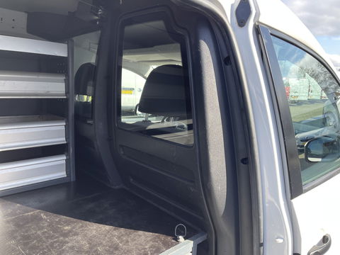 Volkswagen Caddy 2.0 TDI 102pk L2H1 BMT Maxi Comfortline / vaste prijs rijklaar € 14.950 ex btw / lease vanaf € / airco / cruise / imperial / Bott ingerichte laadruimte / trekhaak !