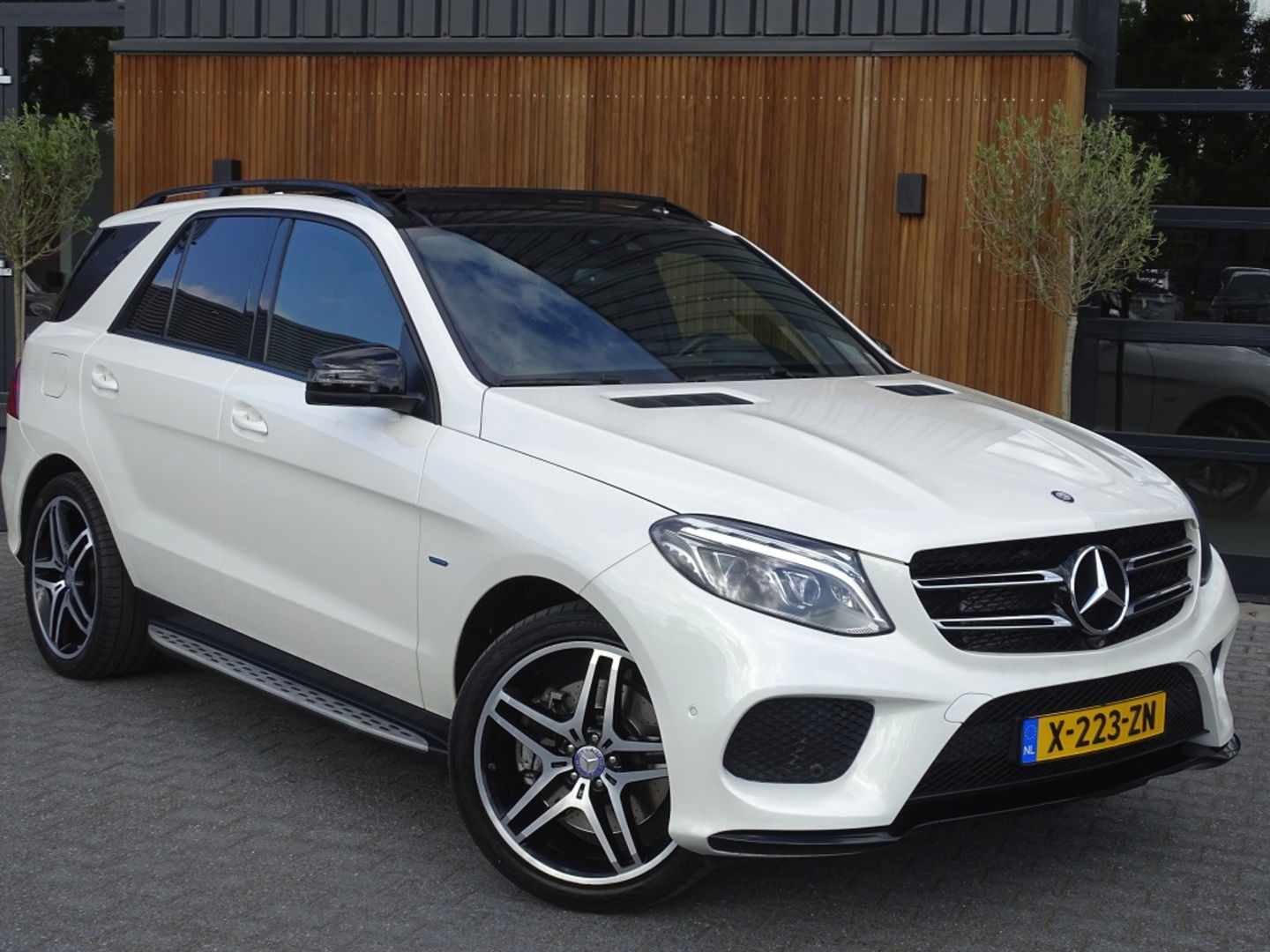 Mercedes-Benz GLE 500e 4M. 442PK AMG Sport Designo Ed. / LED