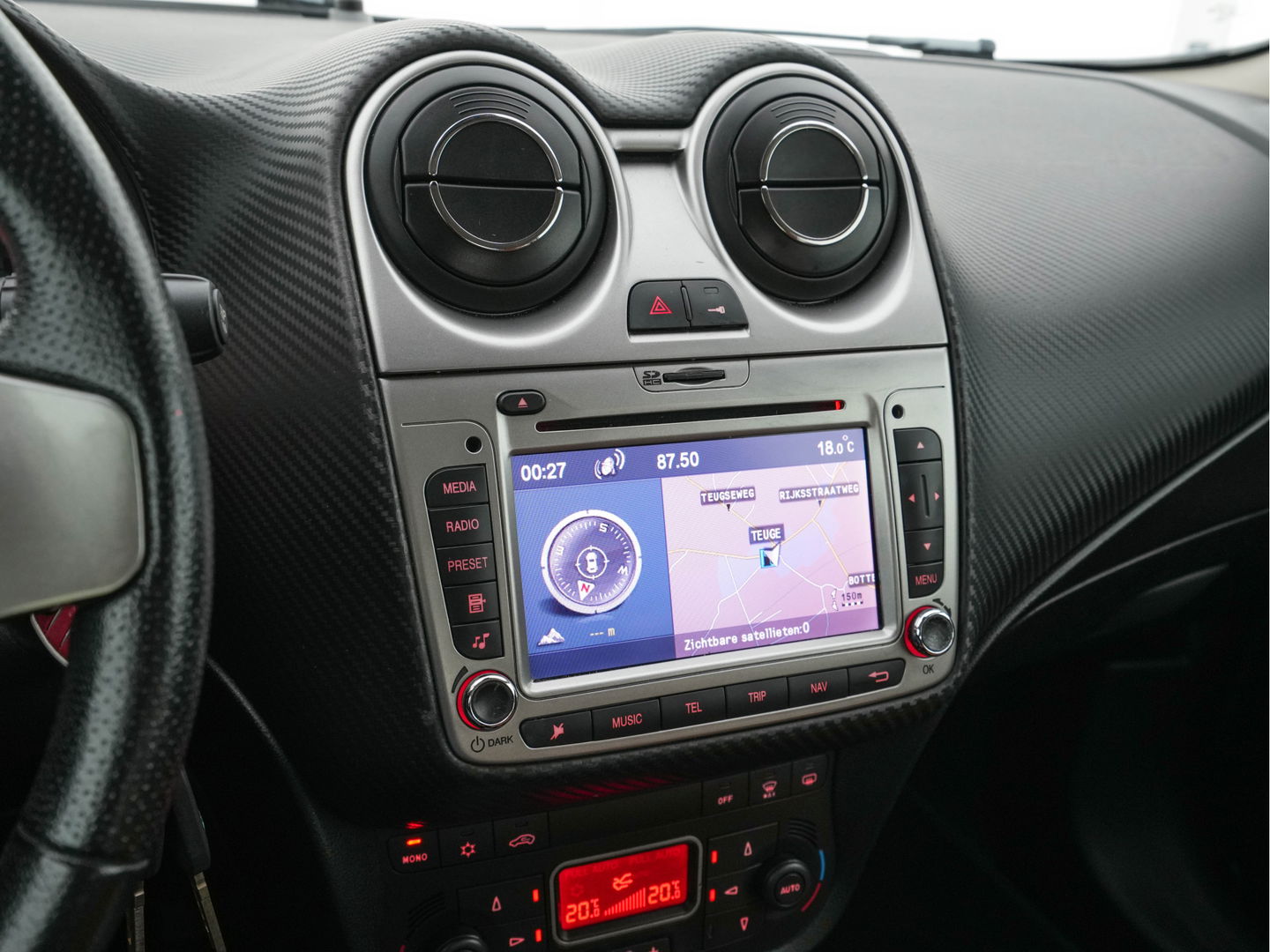 Alfa Romeo MiTo 1.3 JTDm ECO Distinctive Premium-Pack *NAVI-FULLMAP | FULL-LEATHER | ECC | PDC | CRUISE | SPORT-SEATS | 15"ALU *
