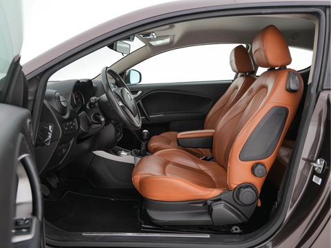 Alfa Romeo MiTo 1.3 JTDm ECO Distinctive Premium-Pack *NAVI-FULLMAP | FULL-LEATHER | ECC | PDC | CRUISE | SPORT-SEATS | 15"ALU *