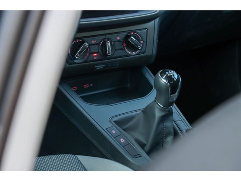 SEAT Ibiza 1.0 TSI Style 95PK | Navigatie | Cruise |