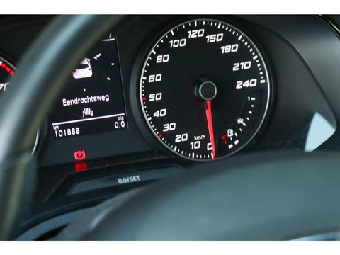SEAT Ibiza 1.0 TSI Style 95PK | Navigatie | Cruise |