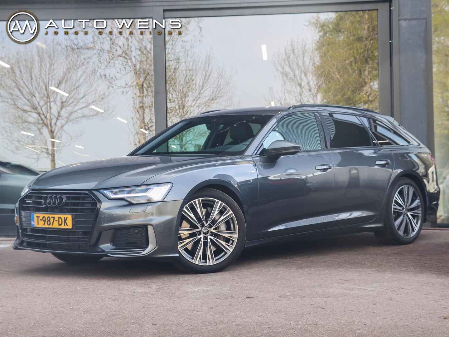 Audi A6 Avant 50 TFSI e Quattro S edition 300PK | slechts 17.000km!
