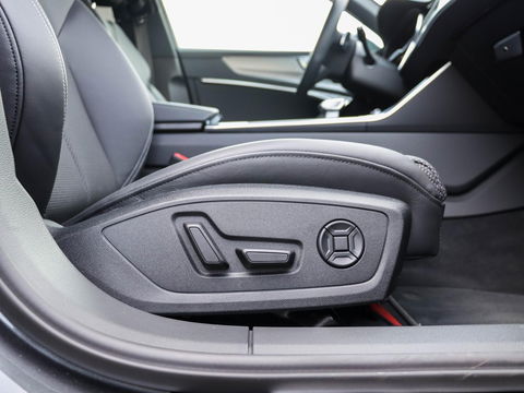 Audi A6 Avant 50 TFSI e Quattro S edition 300PK | slechts 17.000km!