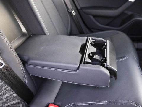 Audi A6 Avant 50 TFSI e Quattro S edition 300PK | slechts 17.000km!