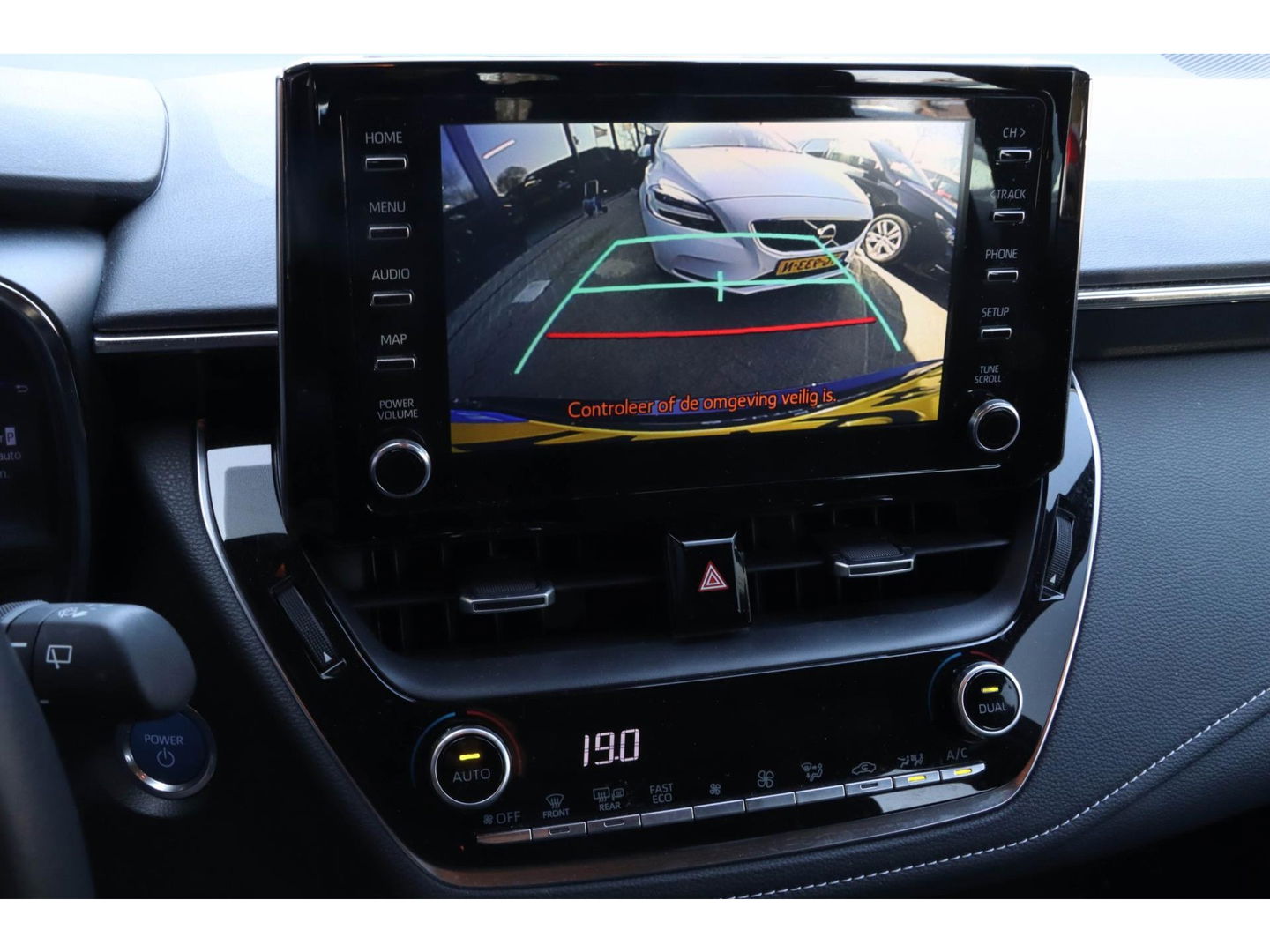 Toyota Corolla Touring Sports 1.8 Hybrid Business | Navigatie | Camera | Climate Control