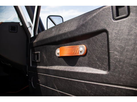 Land Rover Defender 2.2 D HT 90" E