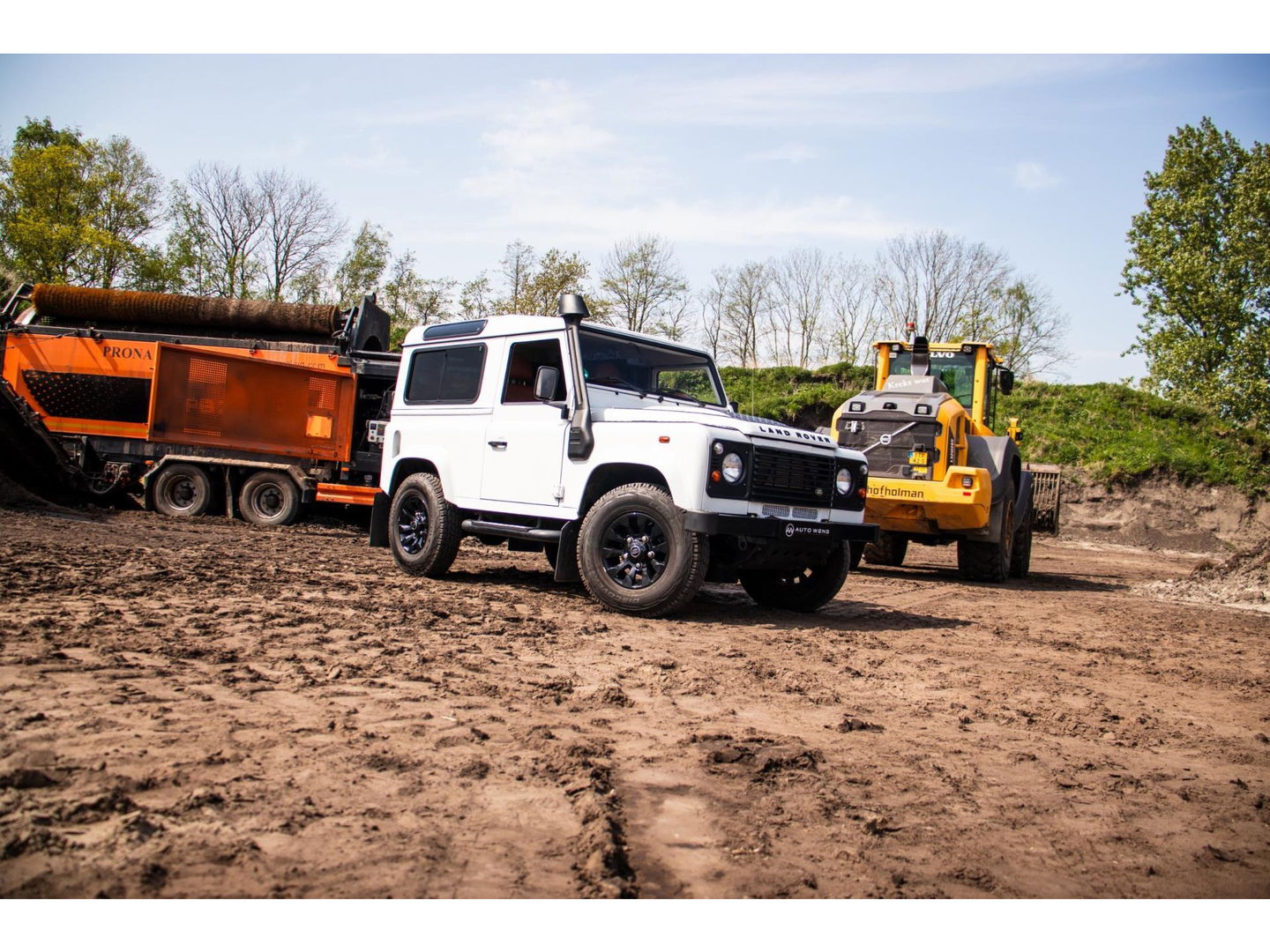 Land Rover Defender 2.2 D HT 90" E