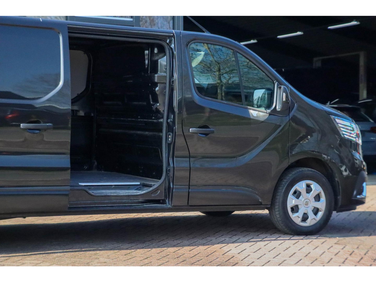 Renault Trafic 2.0 dCi 150 EDC T30 L2H1 Work Edition Automaat
