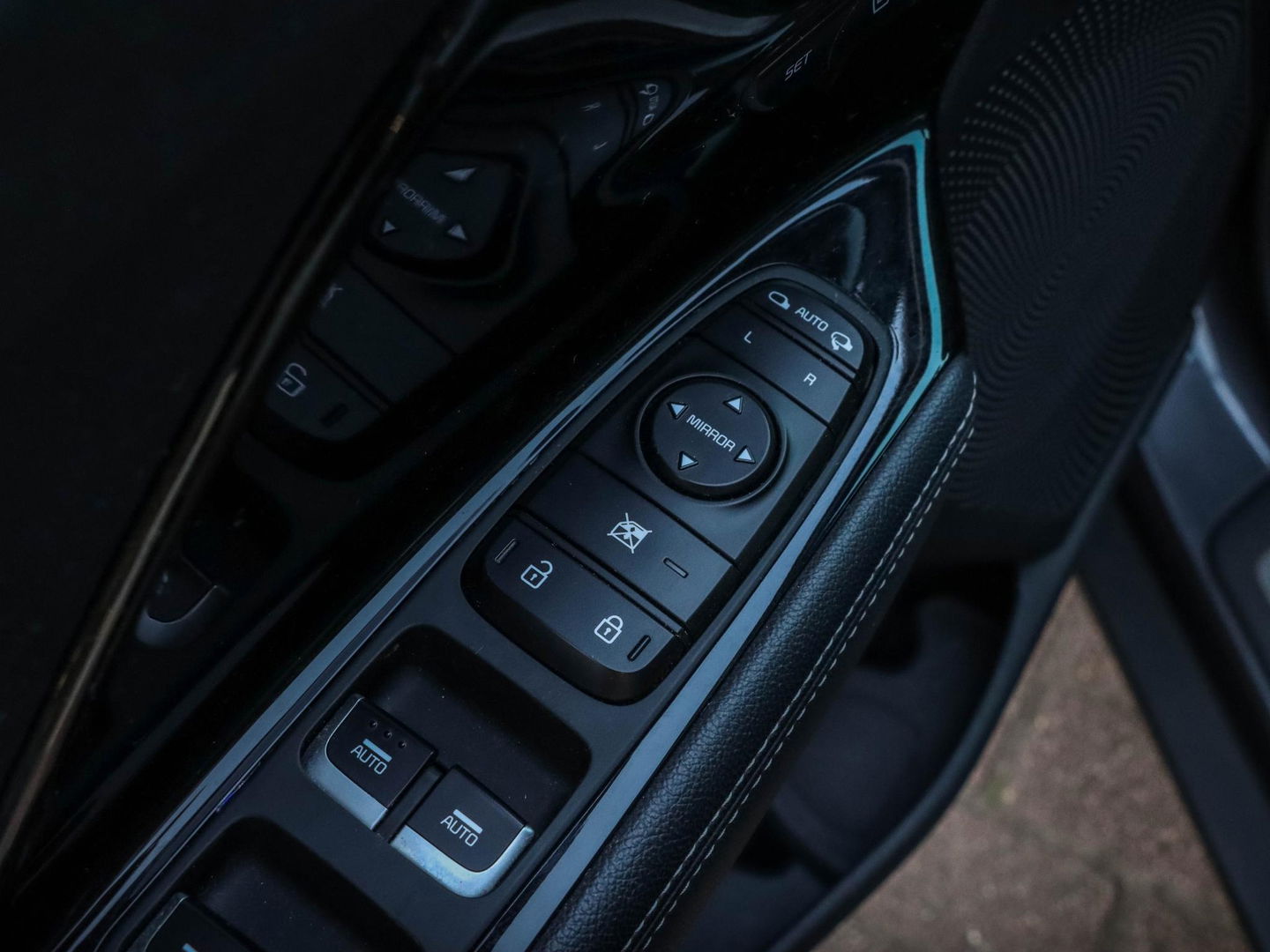 Kia Niro 1.6 GDi Hybrid ExecutiveLine | JBL | Stoelkoeling/verwarming | Leder | Memory | Zeer compleet!