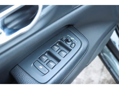Volvo V60 2.0 B3 Business Pro 163pk | Leder