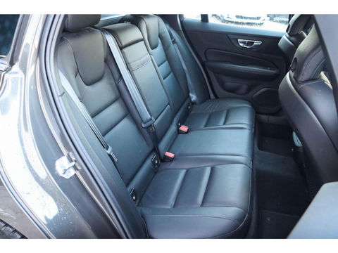 Volvo V60 2.0 B3 Business Pro 163pk | Leder