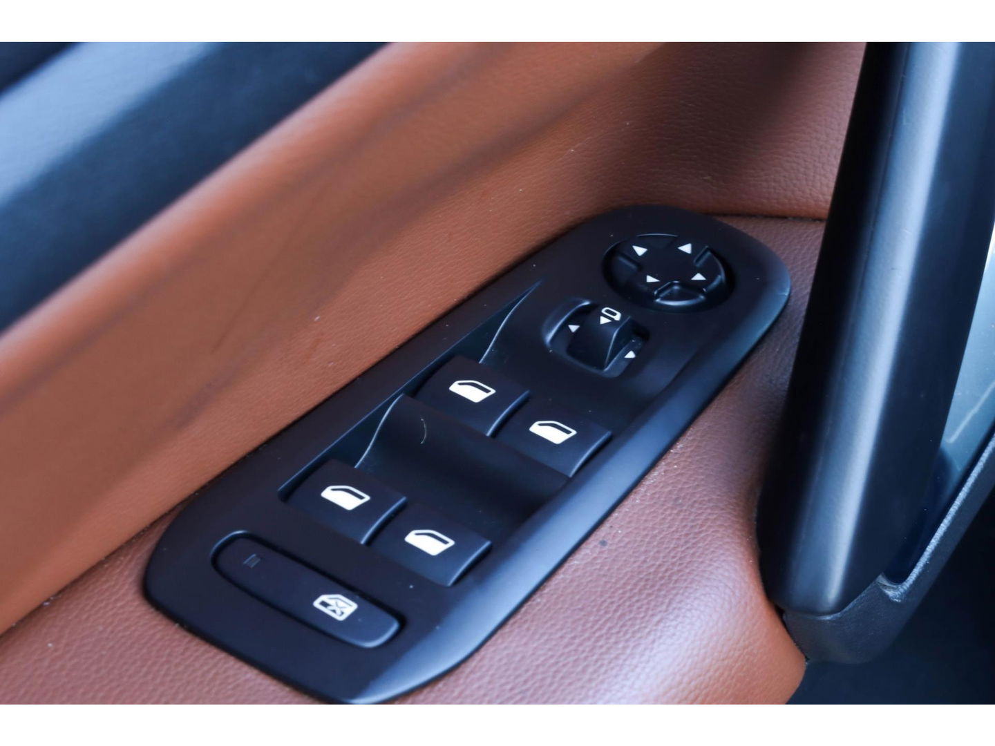 Peugeot 308 SW 1.2 PureTech Executive | Panodak | Leer |