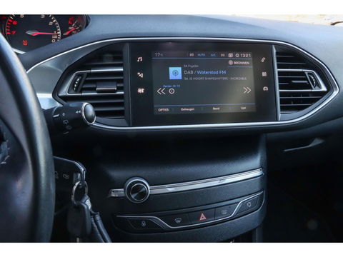 Peugeot 308 SW 1.2 PureTech Executive | Panodak | Leer |