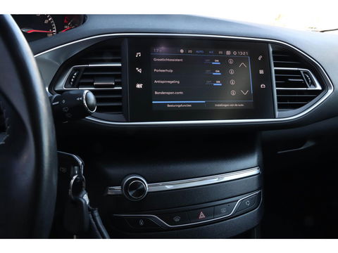 Peugeot 308 SW 1.2 PureTech Executive | Panodak | Leer |