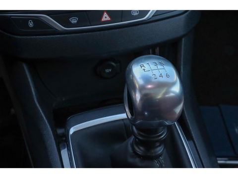 Peugeot 308 SW 1.2 PureTech Executive | Panodak | Leer |