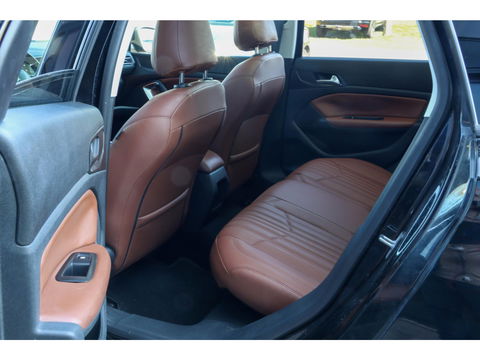 Peugeot 308 SW 1.2 PureTech Executive | Panodak | Leer |
