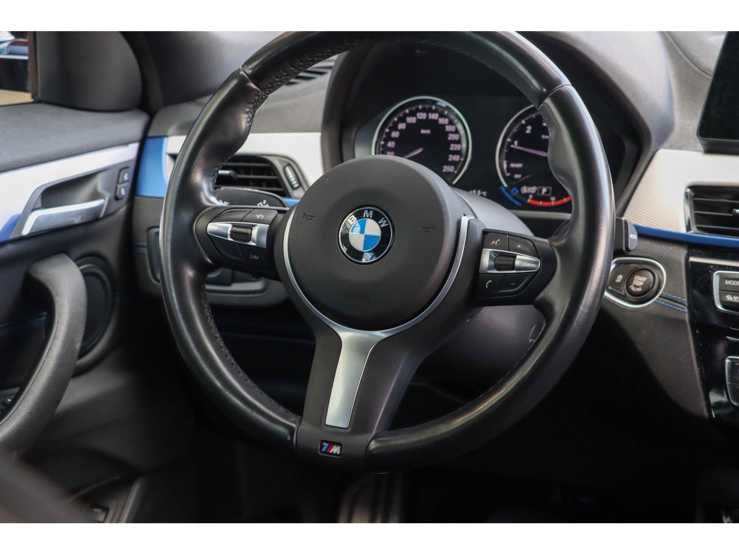 BMW X2 SDrive20i M Sport 192pk Automaat Executive | Alcantara bekleding