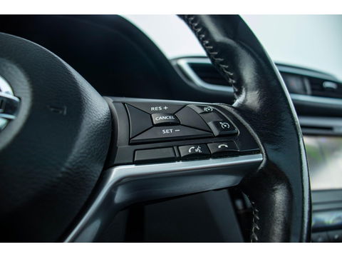 Nissan QASHQAI 1.2 N-Connecta | Pano.dak | Trekhaak | Camera