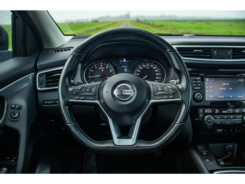 Nissan QASHQAI 1.2 N-Connecta | Pano.dak | Trekhaak | Camera