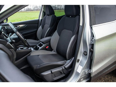 Nissan QASHQAI 1.2 N-Connecta | Pano.dak | Trekhaak | Camera