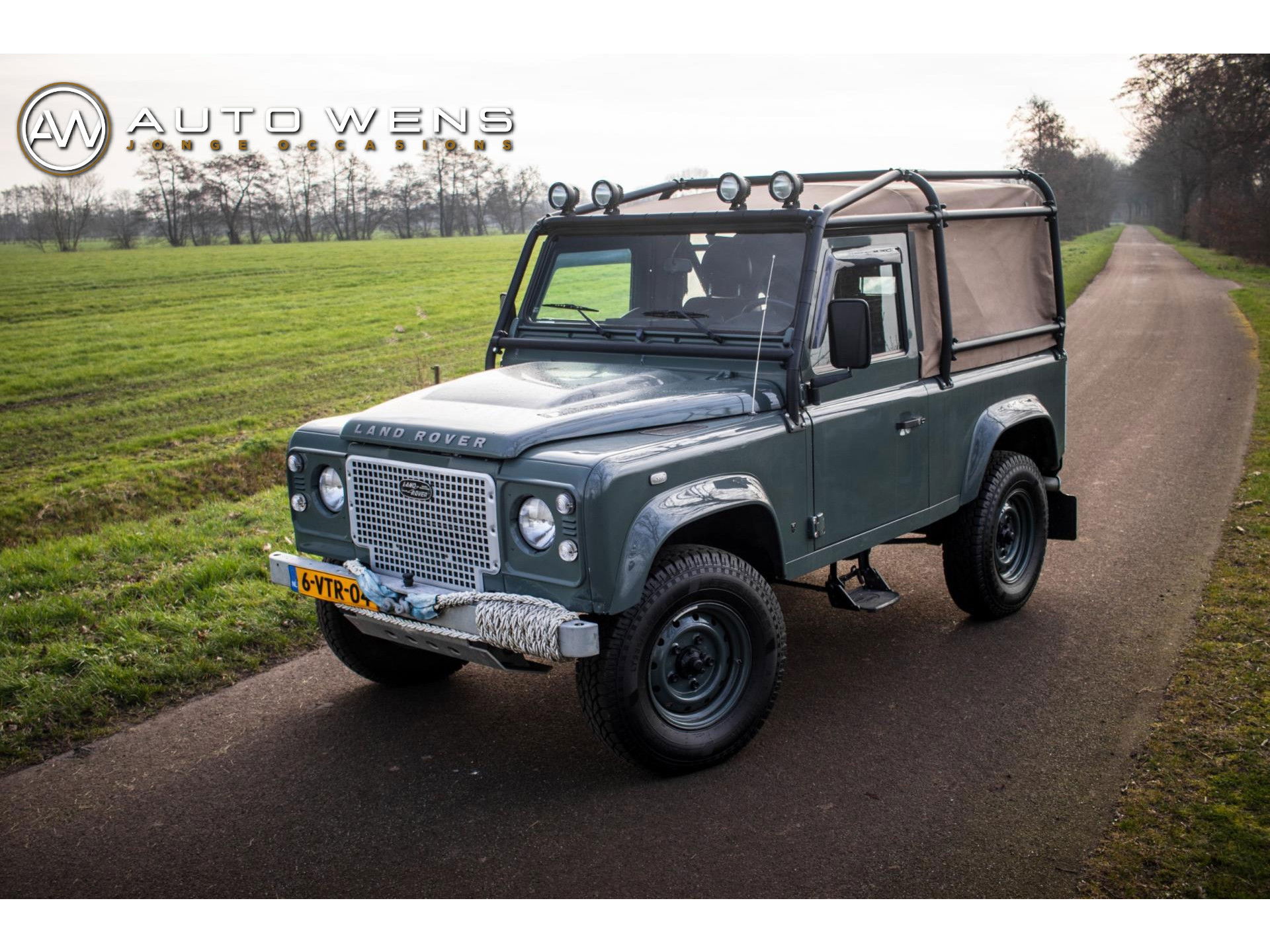 Land Rover Defender 2.2 D HT 90" SE | Cabriolet | 2 persoons