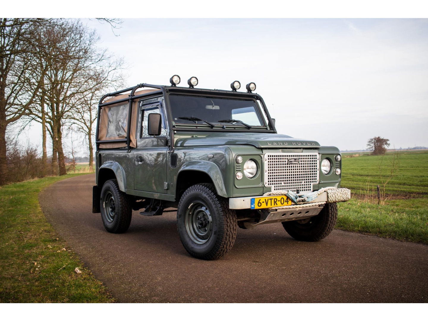 Land Rover Defender 2.2 D HT 90" SE | Cabriolet | 2 persoons