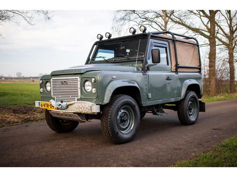 Land Rover Defender 2.2 D HT 90" SE | Cabriolet | 2 persoons