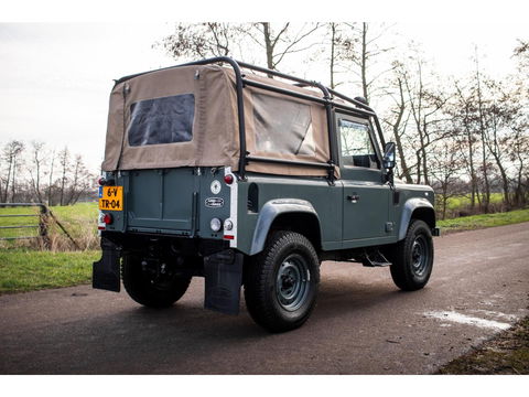 Land Rover Defender 2.2 D HT 90" SE | Cabriolet | 2 persoons