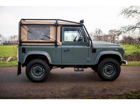 Land Rover Defender 2.2 D HT 90" SE | Cabriolet | 2 persoons