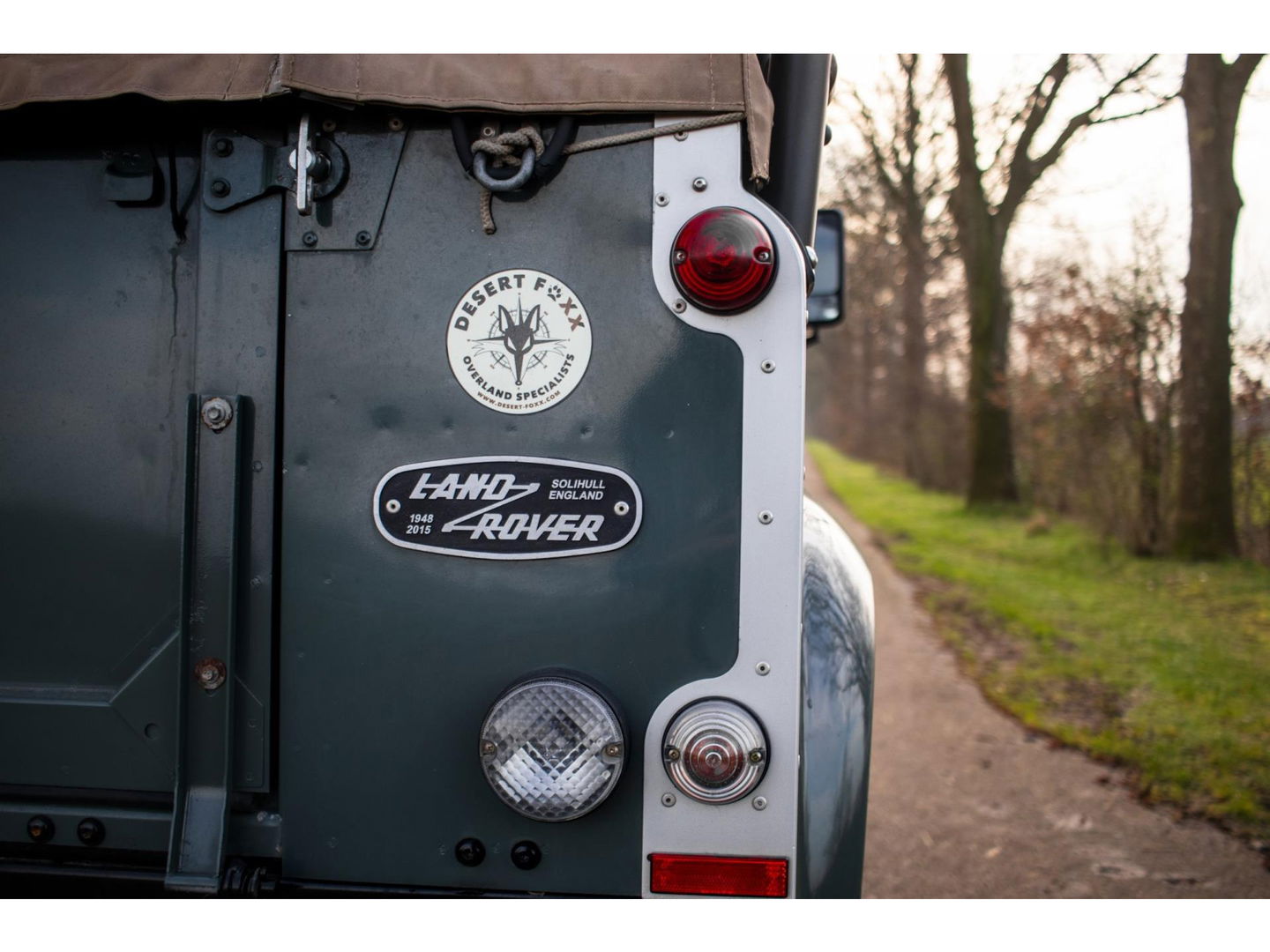 Land Rover Defender 2.2 D HT 90" SE | Cabriolet | 2 persoons