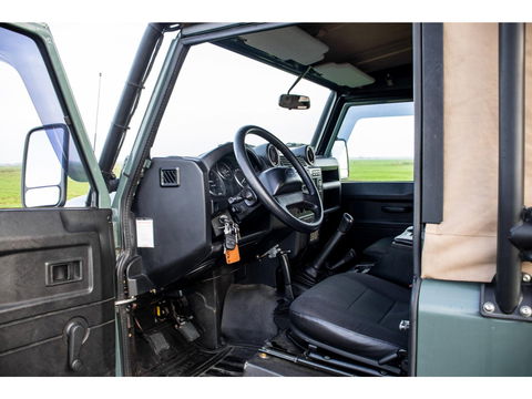 Land Rover Defender 2.2 D HT 90" SE | Cabriolet | 2 persoons