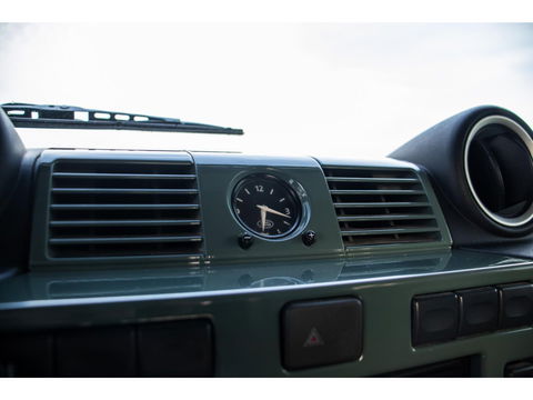 Land Rover Defender 2.2 D HT 90" SE | Cabriolet | 2 persoons