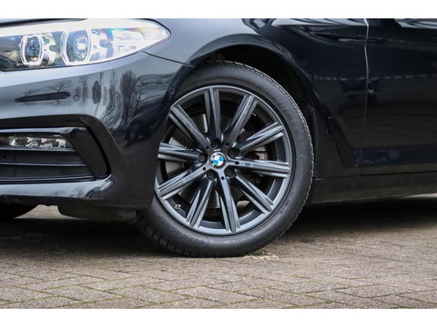 BMW 5 Serie 520i Executive Sportline Automaat | Slechts 59.000 km!