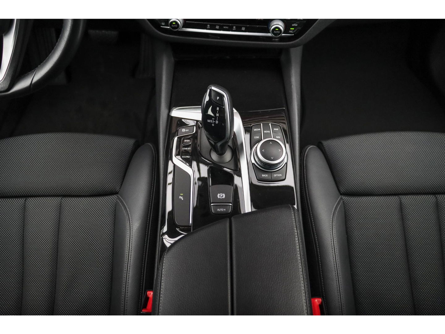 BMW 5 Serie 520i Executive Sportline Automaat | Slechts 59.000 km!