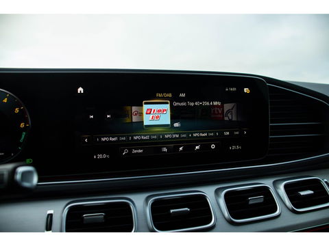 Mercedes-Benz GLE 350de 4MATIC AMG Line | Camera