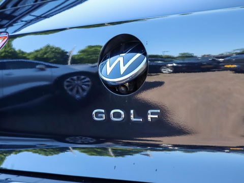 Volkswagen Golf 1.5 eTSI Style DSG 150PK | 17 inch | IQ Light | Alcantara | Memory | Camera