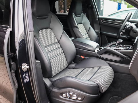 Porsche Cayenne Coupé 3.0 E-Hybrid 340PK | Carbon | Bose | Sport Chrono | Luchtvering